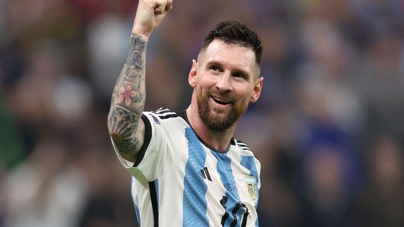 Những cầu thủ mang áo số 10 vĩ đại – Con số của sự hoàn hảo 4 Lionel Messi